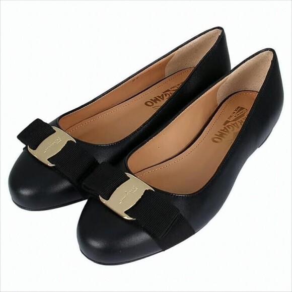 Salvatore Ferragamo Nappa Leather Flats With Grosgrain Bow - NWT